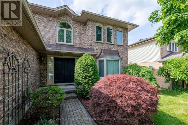Property Photo:  51 Cherish Court  ON N6K 4H2 