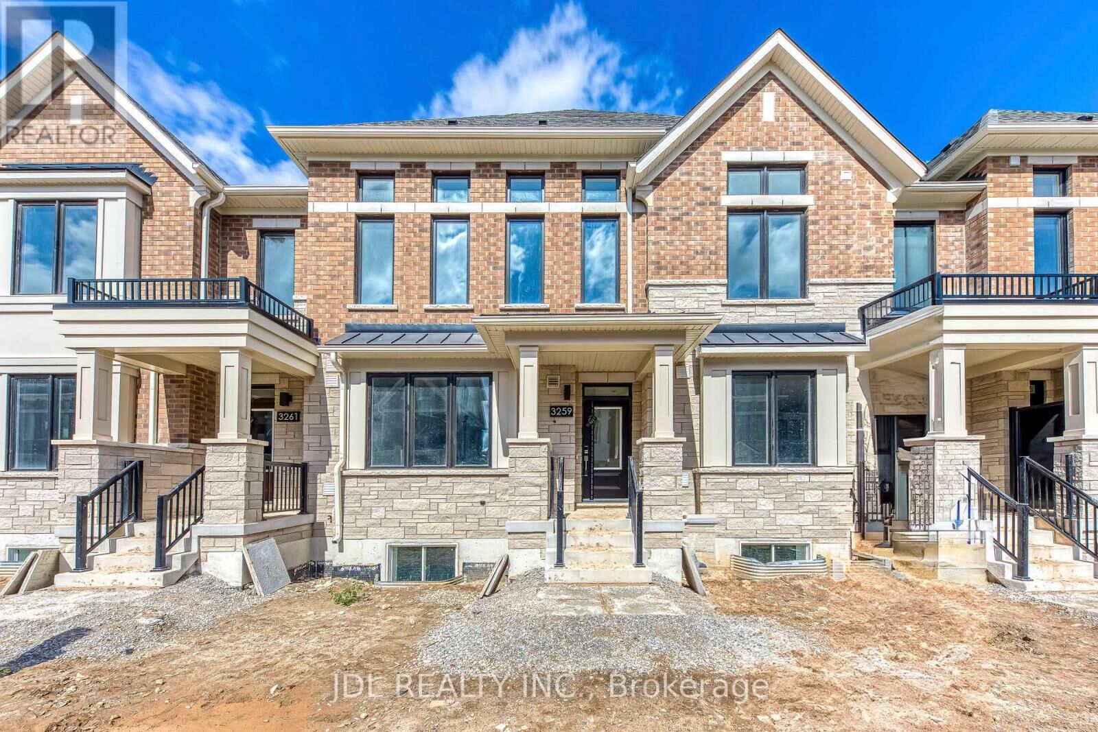 Property Photo:  3259 Crystal Drive  ON L6M 5S9 