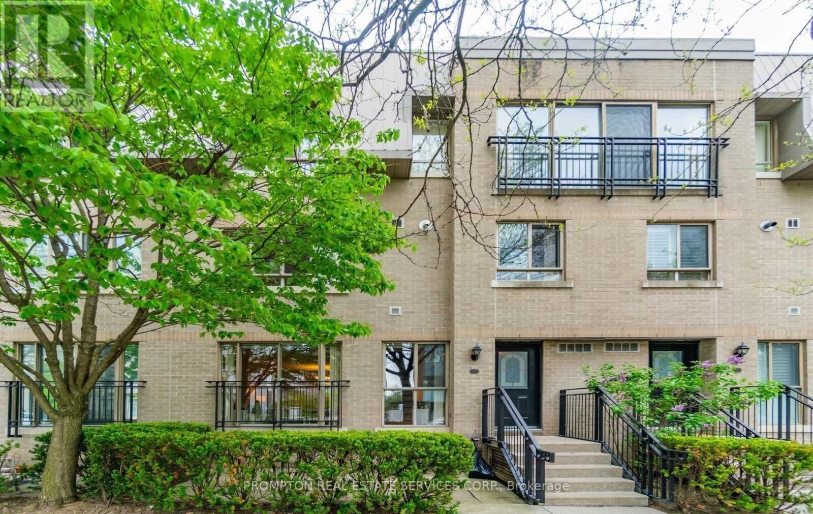 Property Photo: 38 Hollywood Avenue 123 ON M2N 6S5