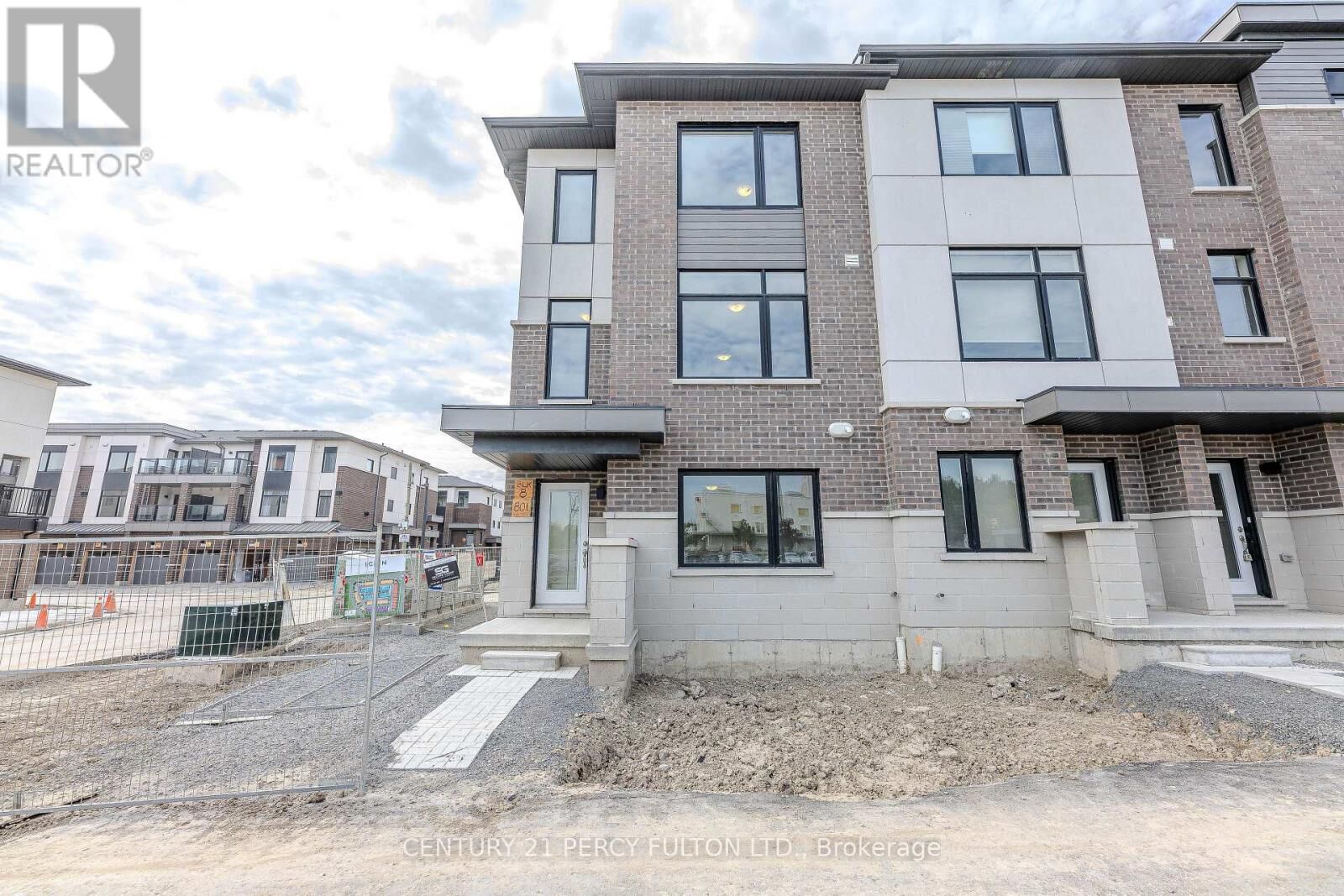 Property Photo: 1695 Dersan Street 809 ON L1V 2P8