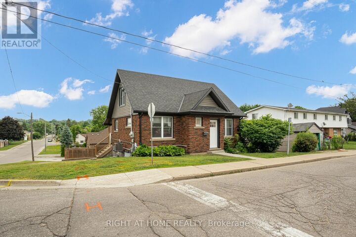 Property Photo:  38 Washington Street  ON N3L 2A7 