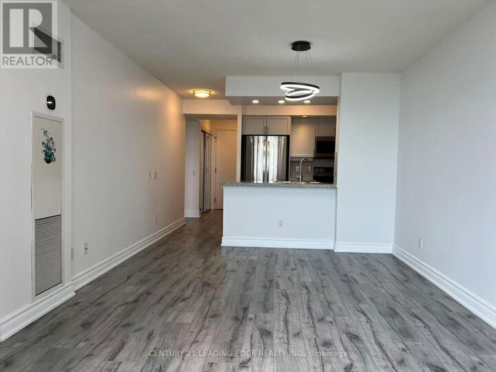 Property Photo: 10 Northtown Way 913 ON M2N 7L4