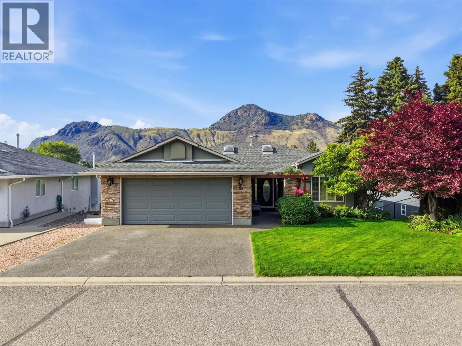Property Photo:  1651 Valleyview Drive 10  BC V2C 0A4 