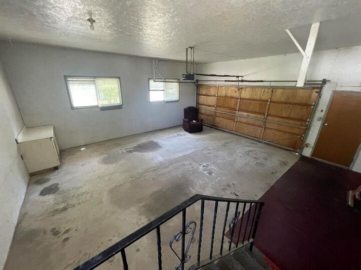 Property Photo: 87 Bradley Boulevard MB R0J 1H0