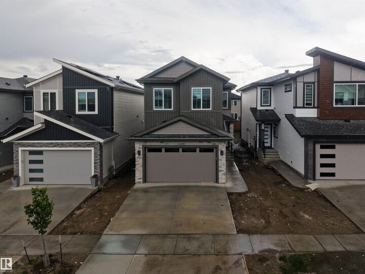 Property Photo: 3512 45 Avenue AB T4X 2W3