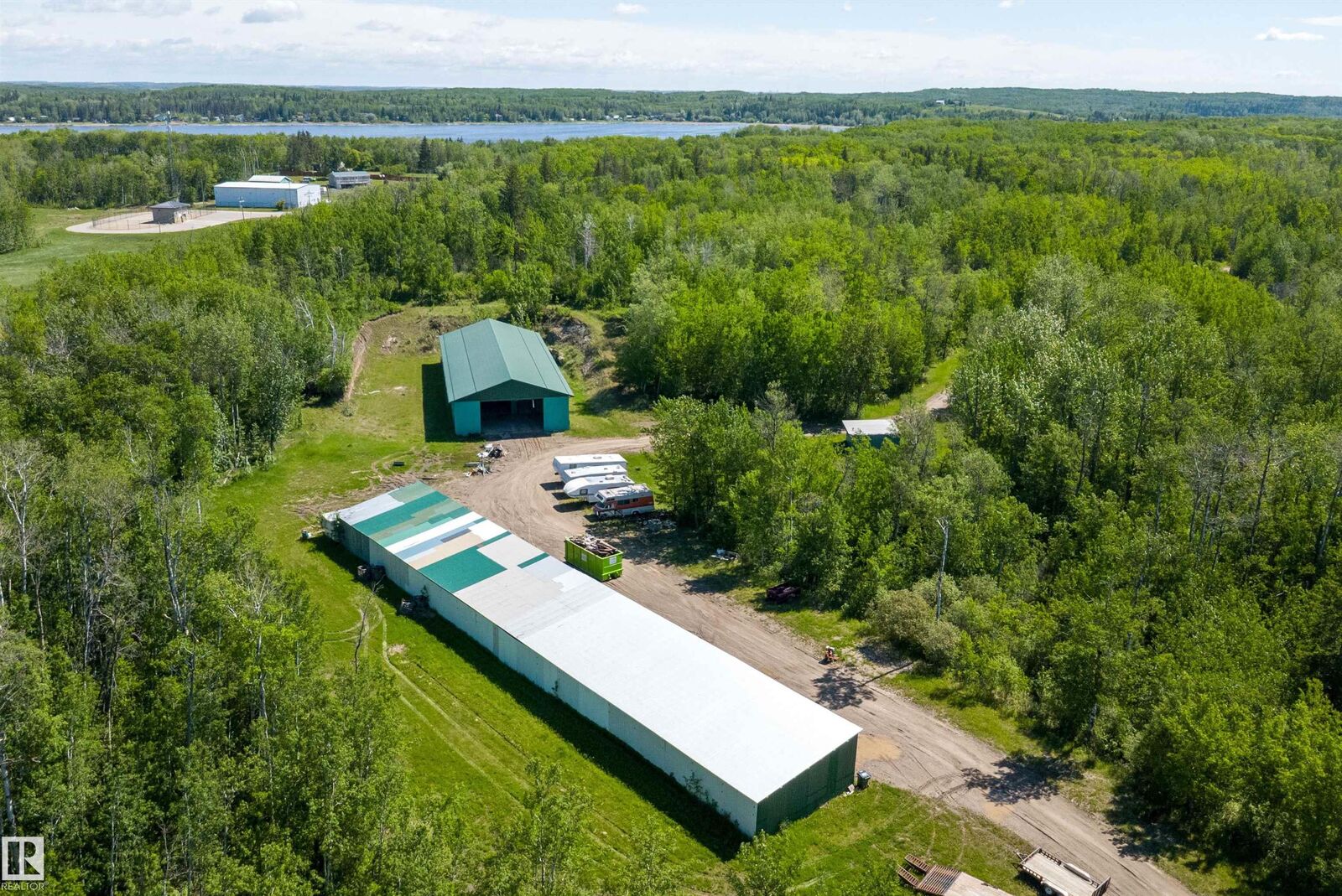 Property Photo: 55527 R.r. 12 AB T0E 1V0