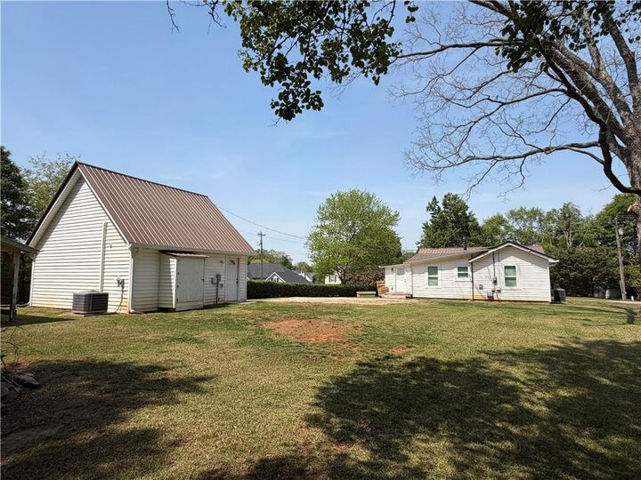 Property Photo: 5919 River Road GA 30542