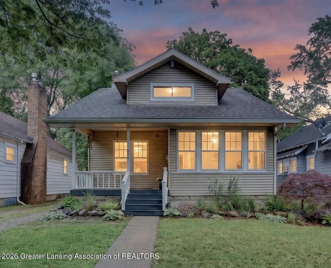 Property Photo:  906 Cleo Street  MI 48915 