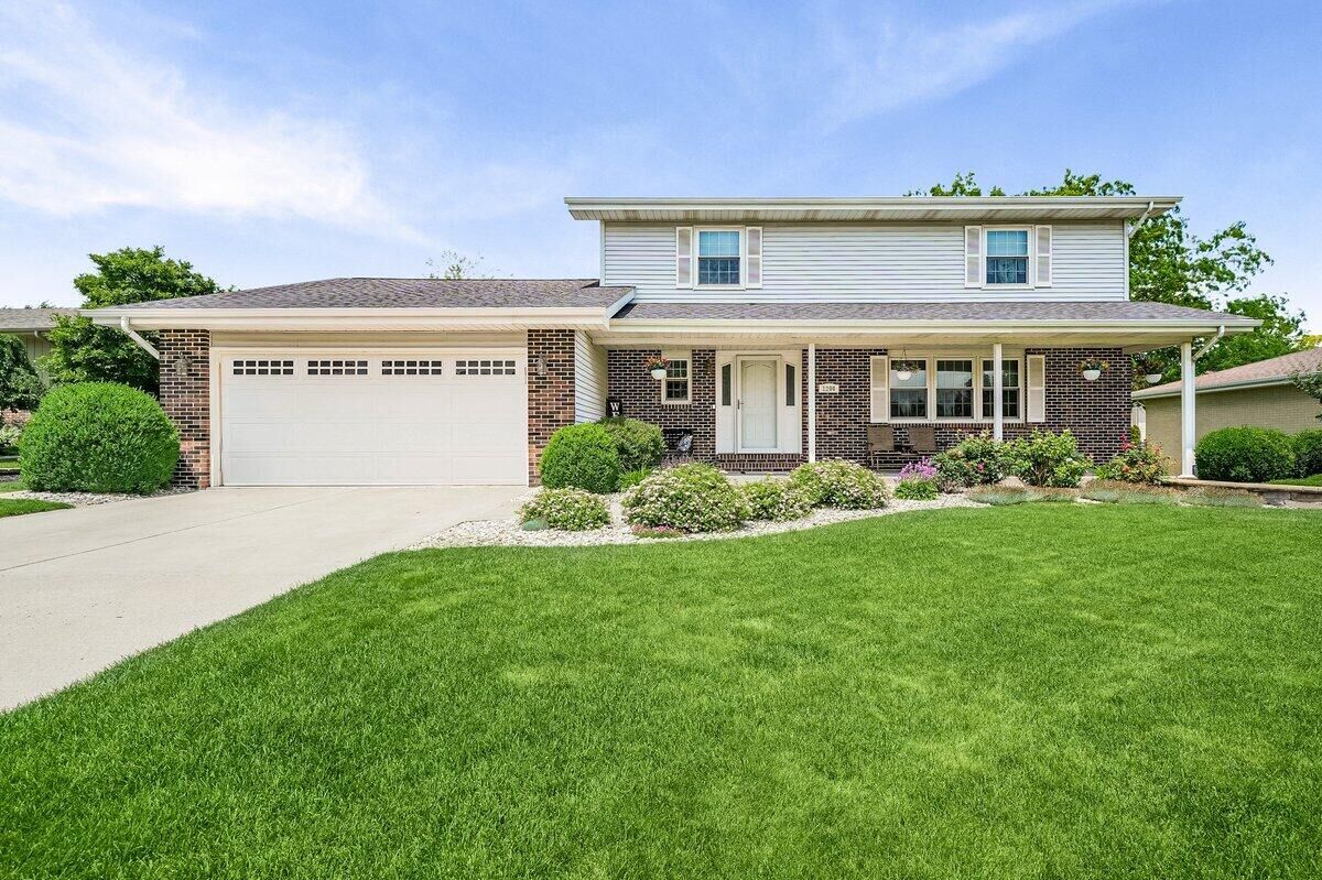 Property Photo: 1200 Seminole Drive IN 46307
