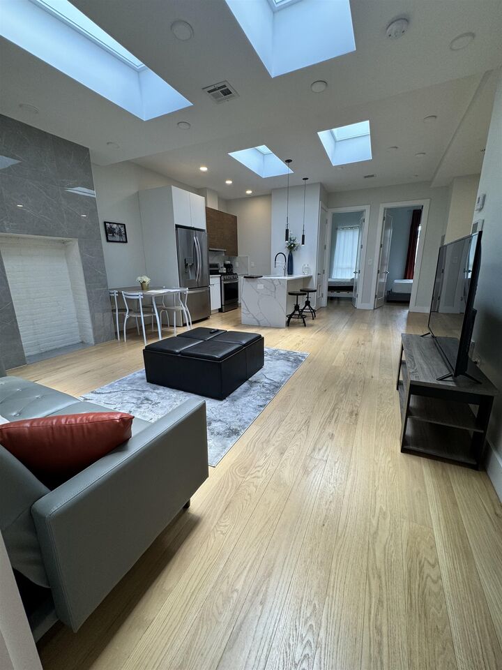 Property Photo:  176 Griffith St 2  NJ 07030 