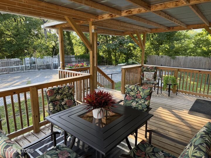 Property Photo: 228 Williams Rd TN 37865