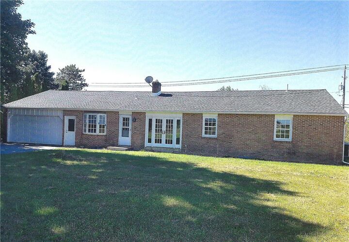 Property Photo:  2367 Route 100  PA 18069 