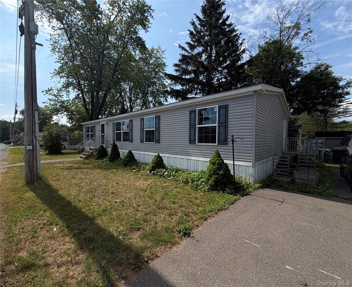 Property Photo: 148 Old Ravina Road C 2 NY 12158