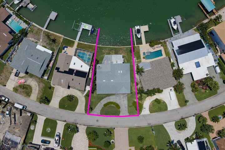 Property Photo: 7962 9th Avenue S FL 33707