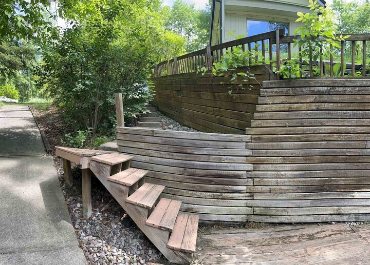 Property Photo:  836 Poquonnock Drive  MI 48628 