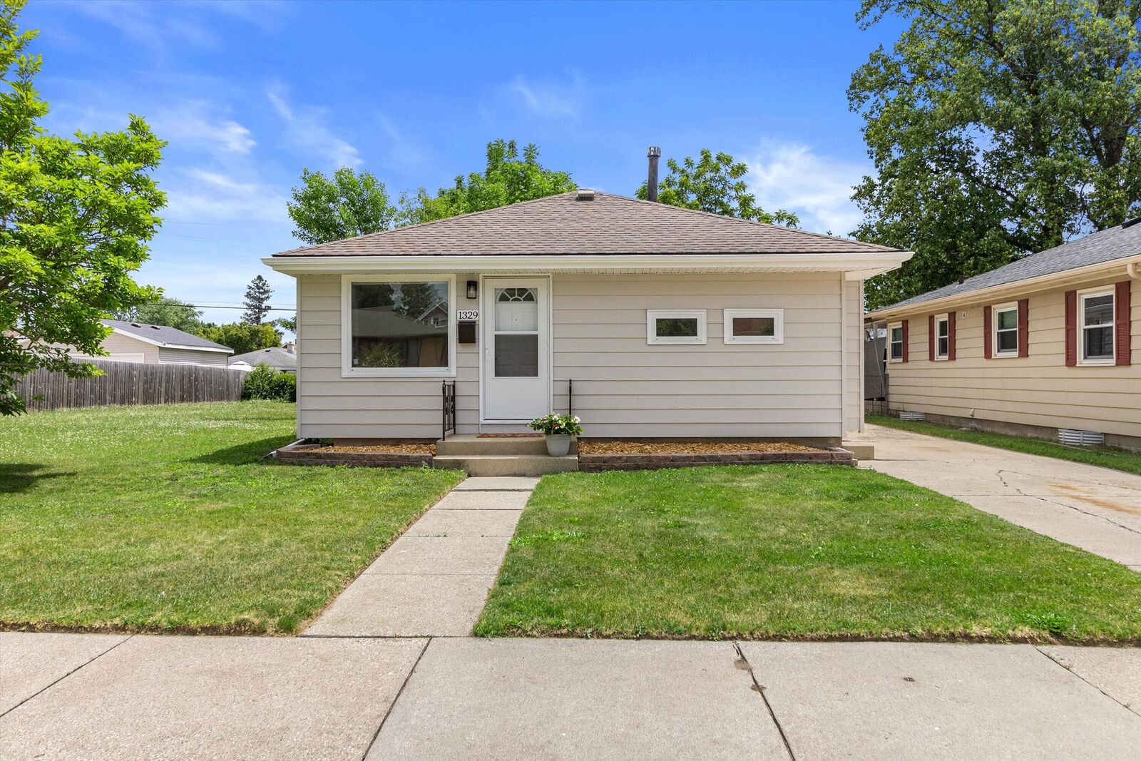 Property Photo: 1329 Indiana St WI 53405