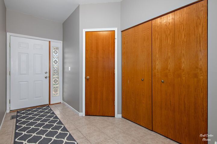 Property Photo: 5521 Wildspring Drive 5521 IL 60156