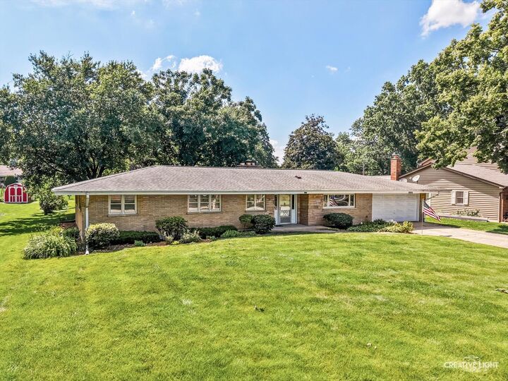 Property Photo:  1700 Westview Avenue  IL 60148 