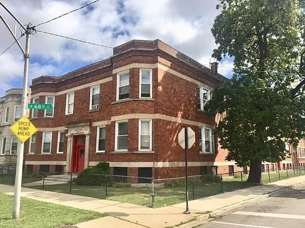 Property Photo: 916 W 68th Street W 1W IL 60621