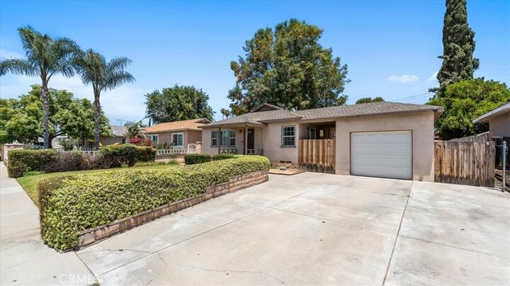 Property Photo:  4111 Saint Paul Place  CA 92504 