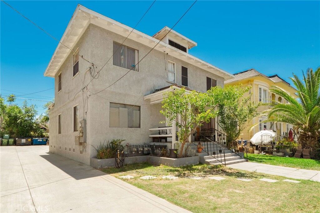 Property Photo: 1256 W 22nd CA 90007