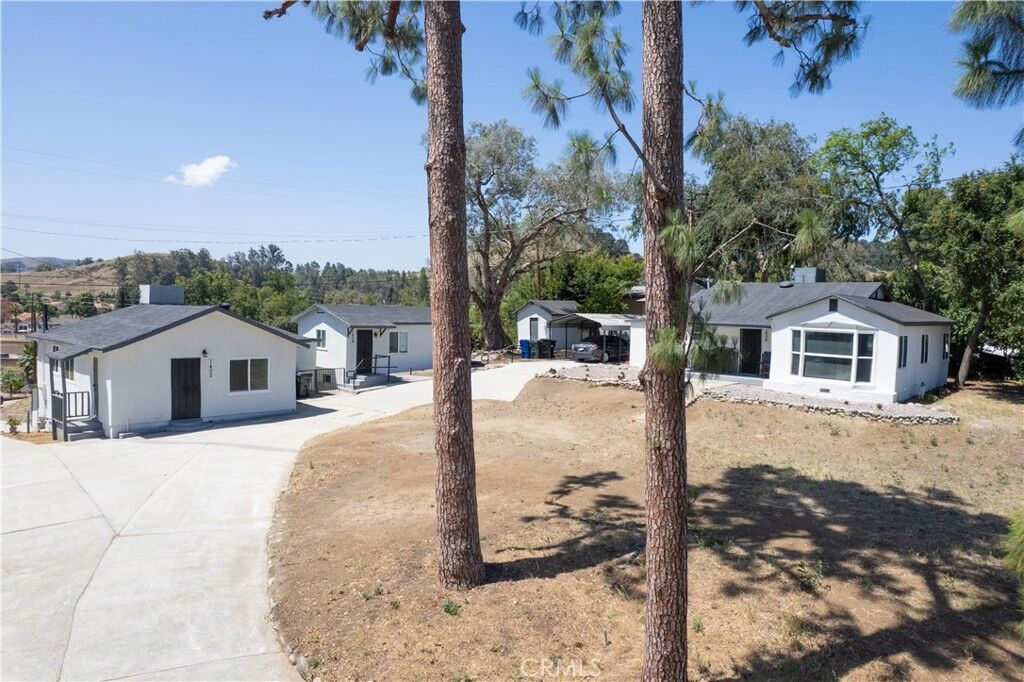 Property Photo: 1406 Prospect CA 91766
