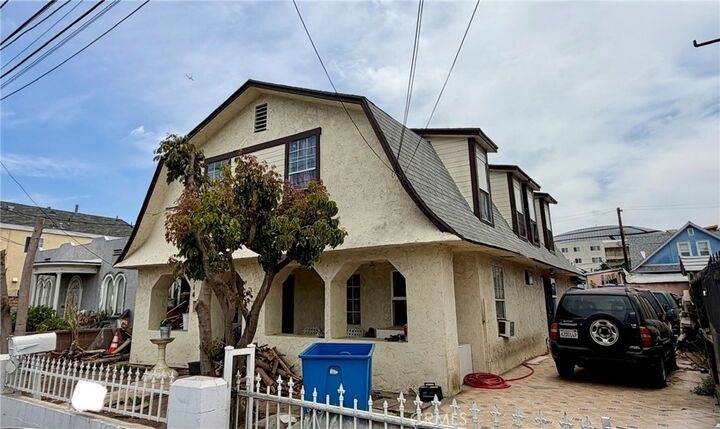 Property Photo:  3914 Wisconsin Place  CA 90037 