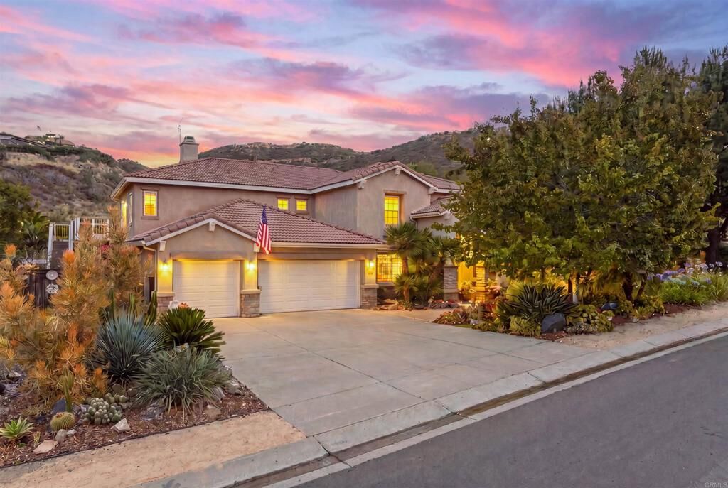 Property Photo:  2494 San Clemente Avenue  CA 92084 