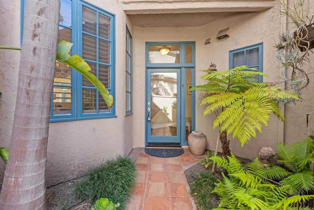 Property Photo:  3626 Paseo Vista Famosa  CA 92091 