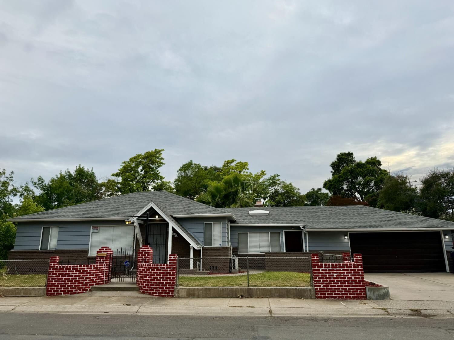 Property Photo: 2201 Edgewater Road CA 95815
