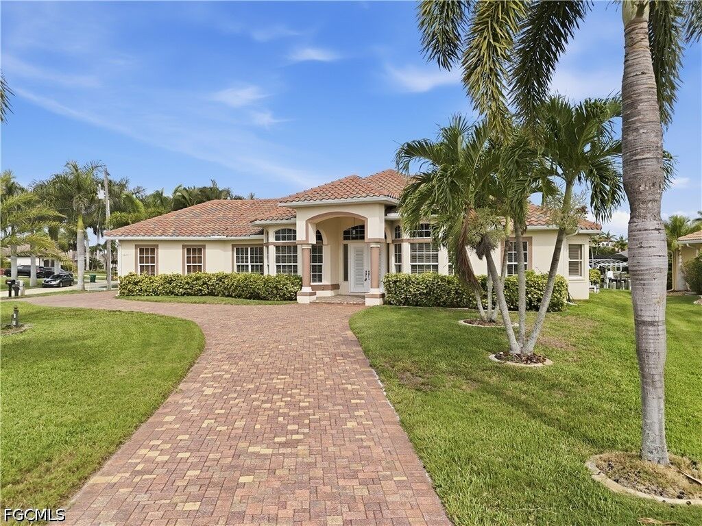 Property Photo: 3622 Oasis Boulevard FL 33914