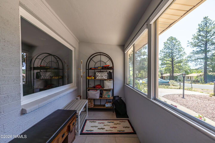 Property Photo:  304 W Pine Avenue  AZ 86001 