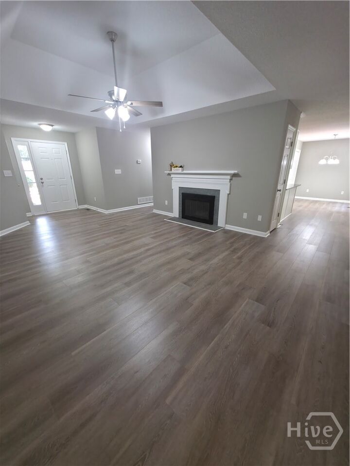 Property Photo:  210 New Haven Drive  GA 30606 