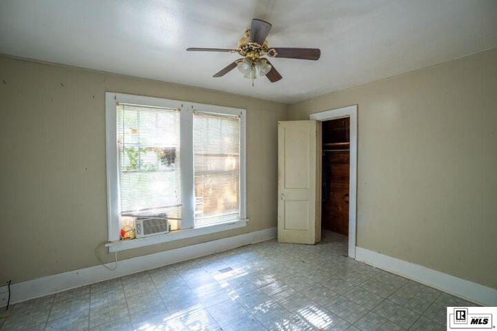 Property Photo: 509 E Green Street LA 71241