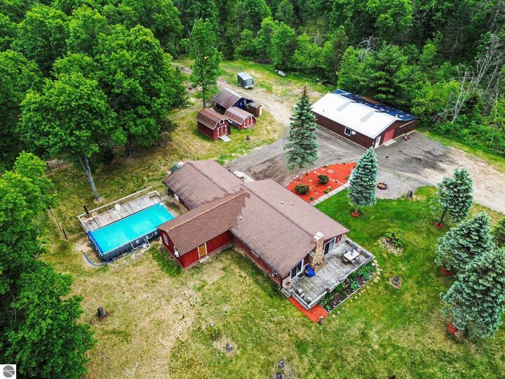 Property Photo: 3304 Rabbit Track Drive MI 48661