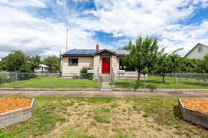 Property Photo:  1732 Defoe Street  MT 59802 
