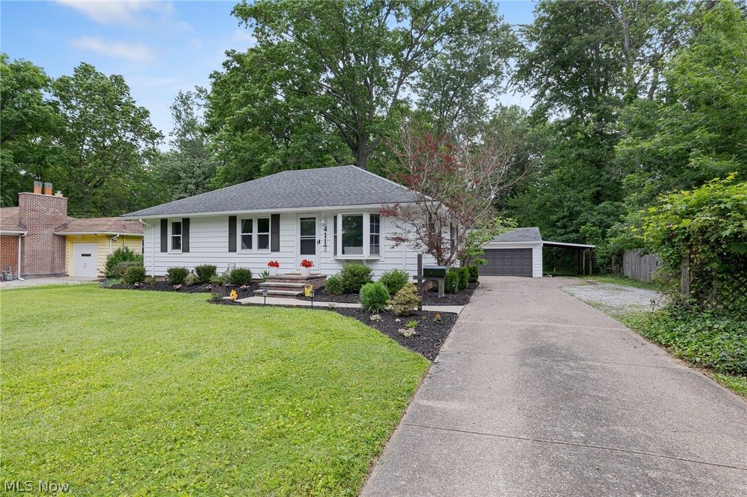 Property Photo:  4117 Canterbury Road  OH 44070 