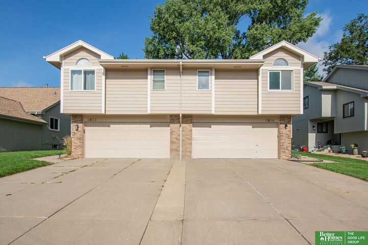 Property Photo: 3614 N 104th Avenue NE 68134