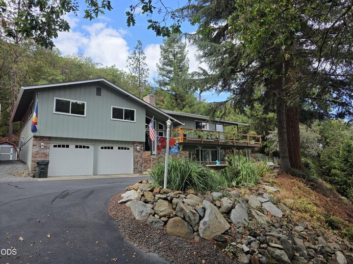Property Photo:  178 Bluebell Lane  OR 97527 