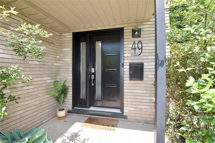 Property Photo:  49 Park Street E  ON L9H 1C9 
