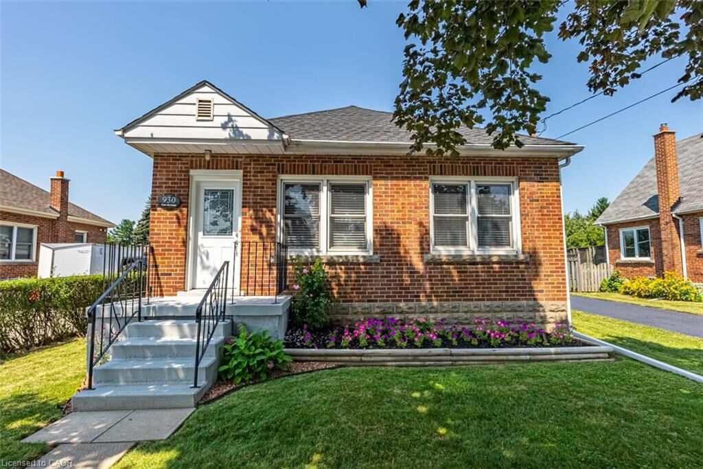 Property Photo:  930 West 5th Street  ON L9C 3R7 