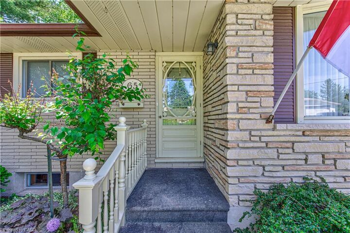 Property Photo:  65 Summerside Crescent  ON N1R 5S2 