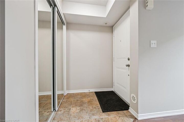Property Photo:  43 Hays Boulevard 4  ON L6H 0J1 