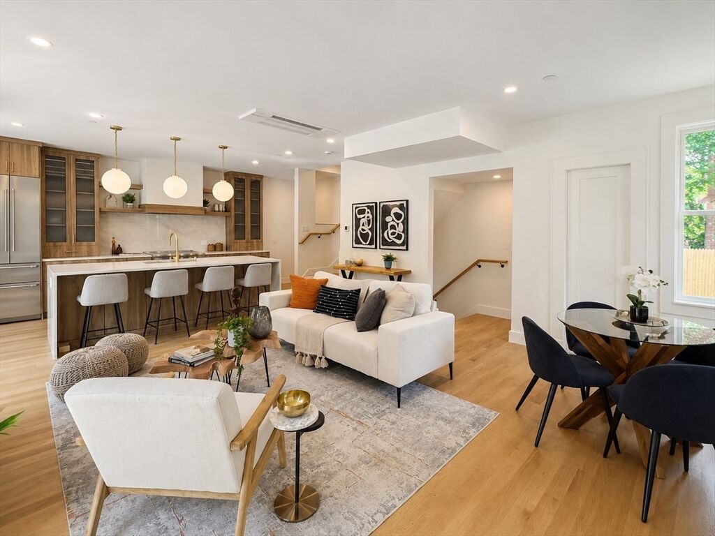 Property Photo:  24 Wendell Street 3  MA 02138 