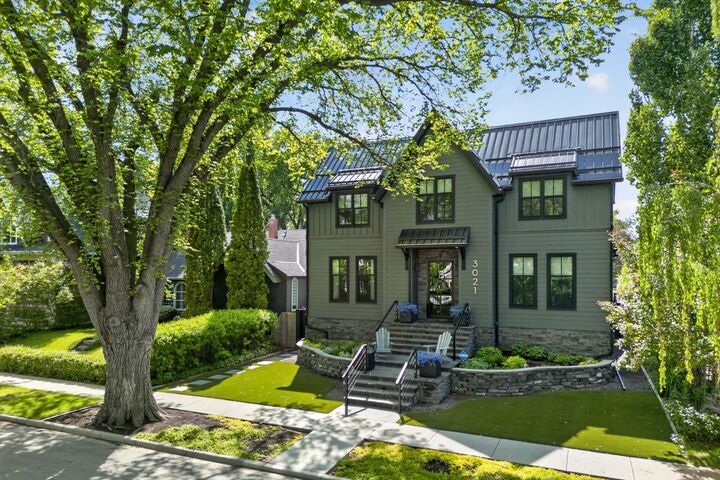 Property Photo: 3021 3 Street SW AB T2S 1V2
