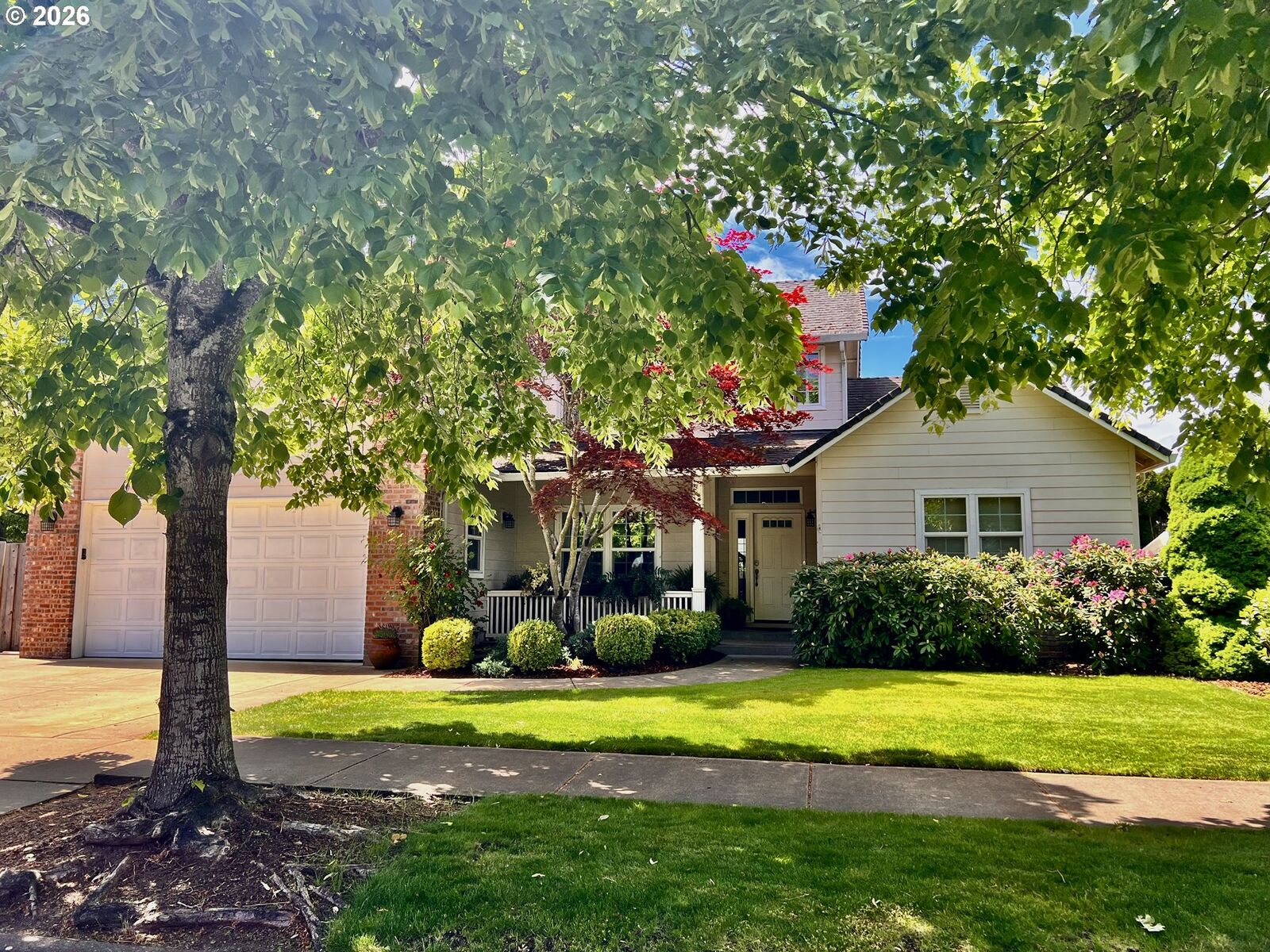 Property Photo: 190 Naismith Blvd OR 97404