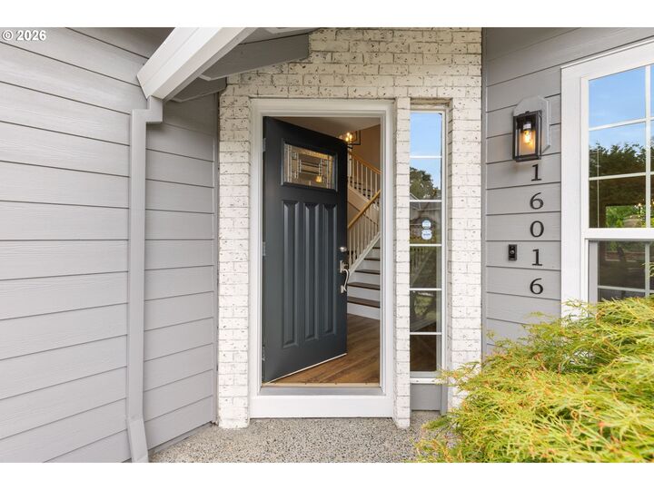 Property Photo: 16016 SW Westminster Dr OR 97224
