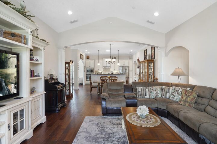 Property Photo: 46 Utina Way FL 32084
