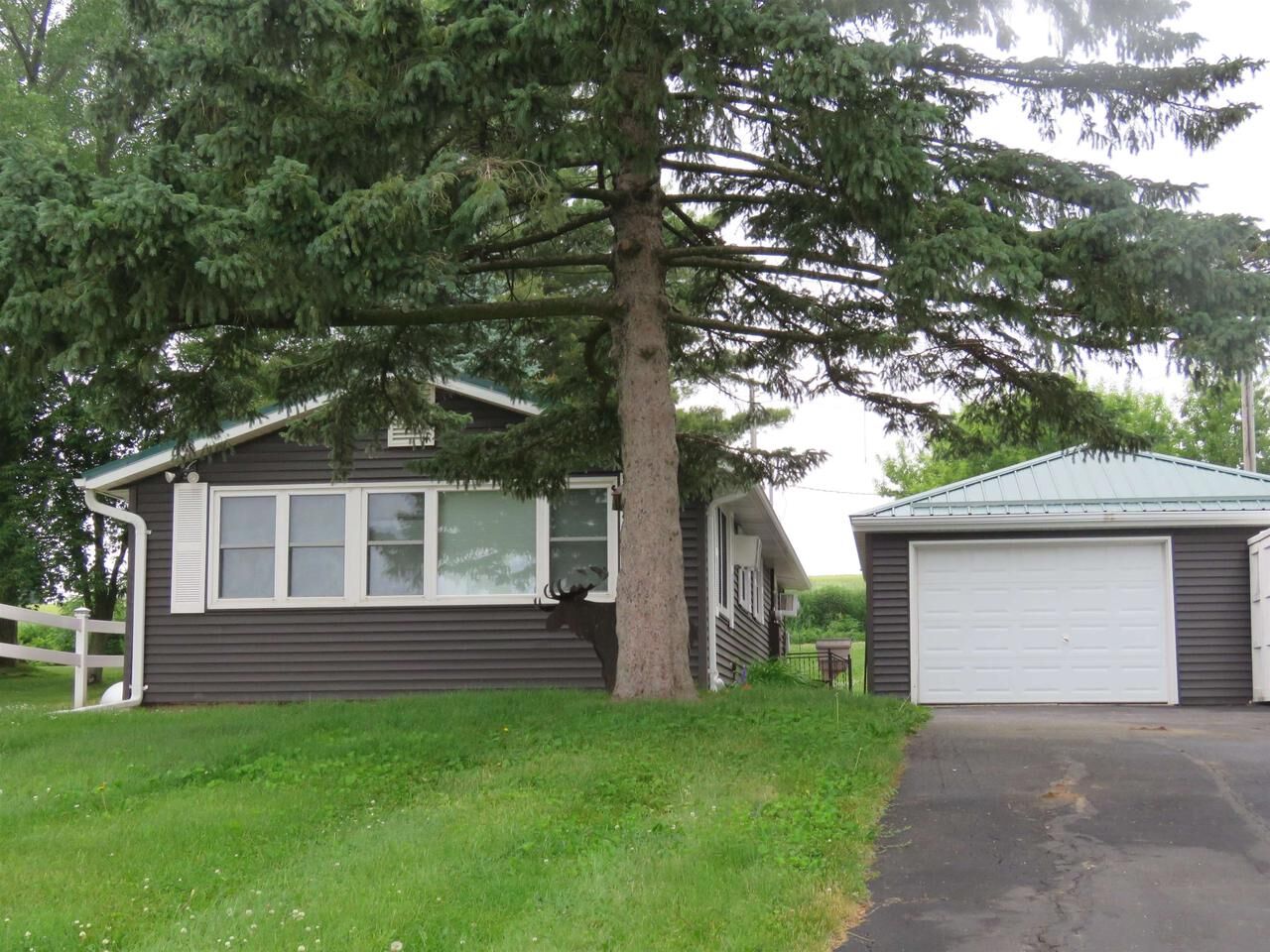 Property Photo:  N9380 Idle Drive  WI 53956 