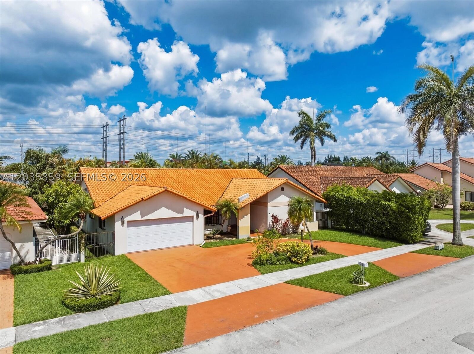 Property Photo: 320 NW 136th Ave FL 33182